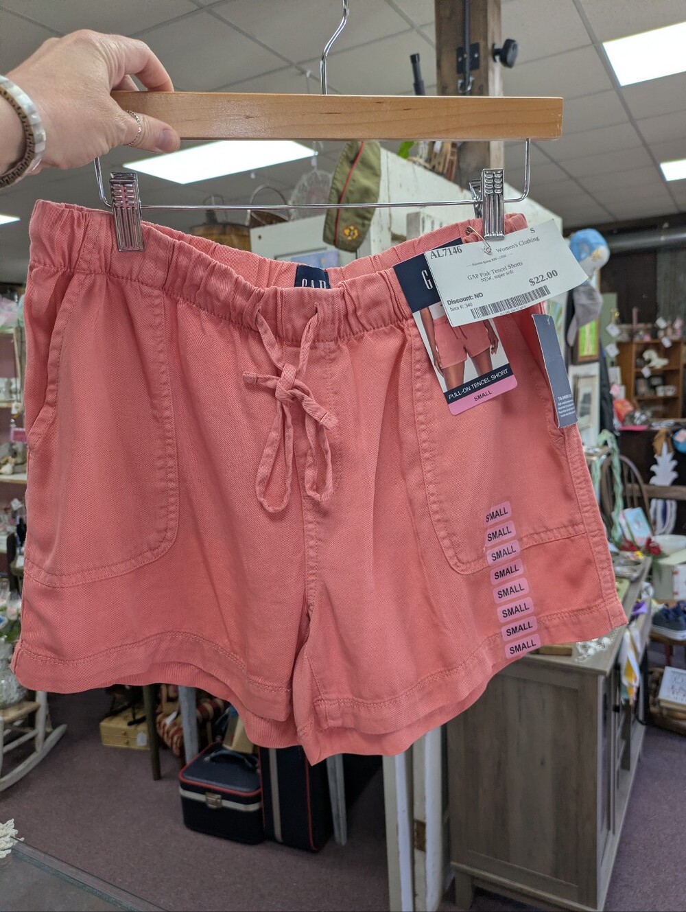 New GAP Casual Drawstring Women’s Shorts - Coral Pink
